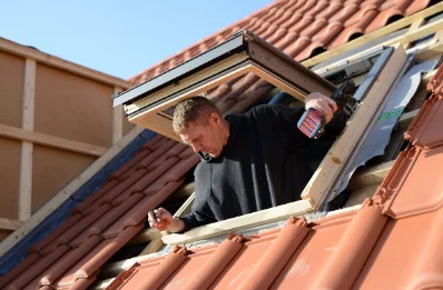 Pose de fenêtres de toit Velux à Yzeron